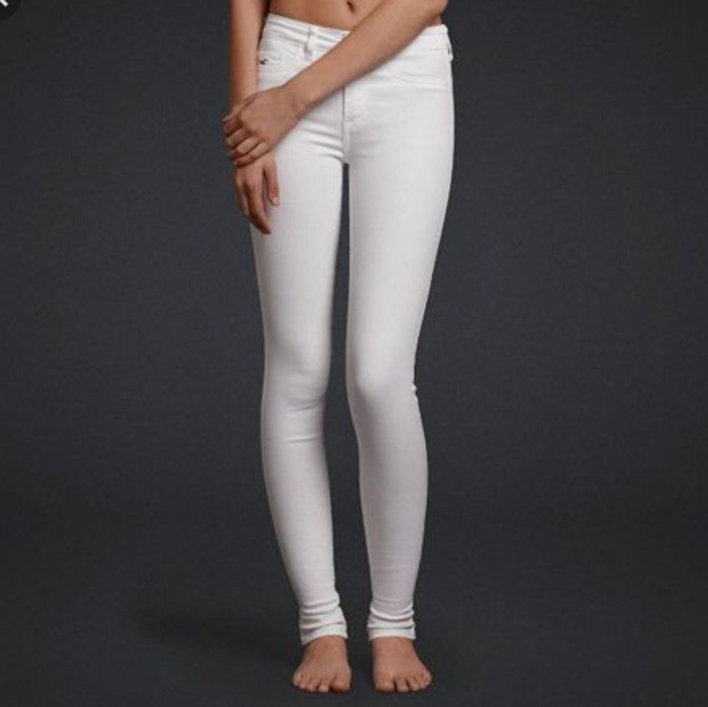 Hollister super skinny white denim